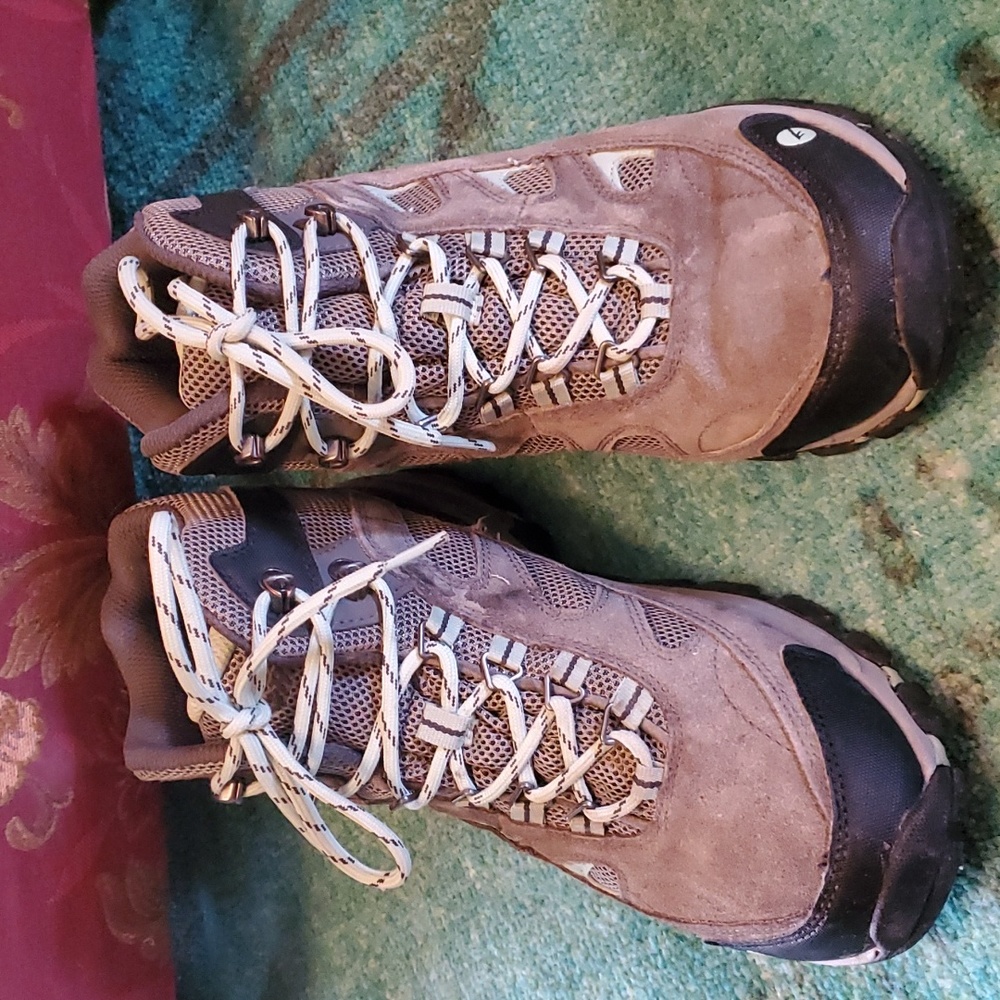 Women's Hi Tec hiking boots 9